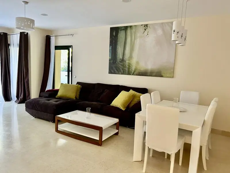 Apartamento 2 Dormitorios Benahavis Golf