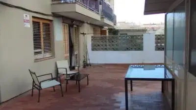 Piso en venta en Cerdanyola del Vallès: 3 dormitorios, terraza de 75m² y caseta