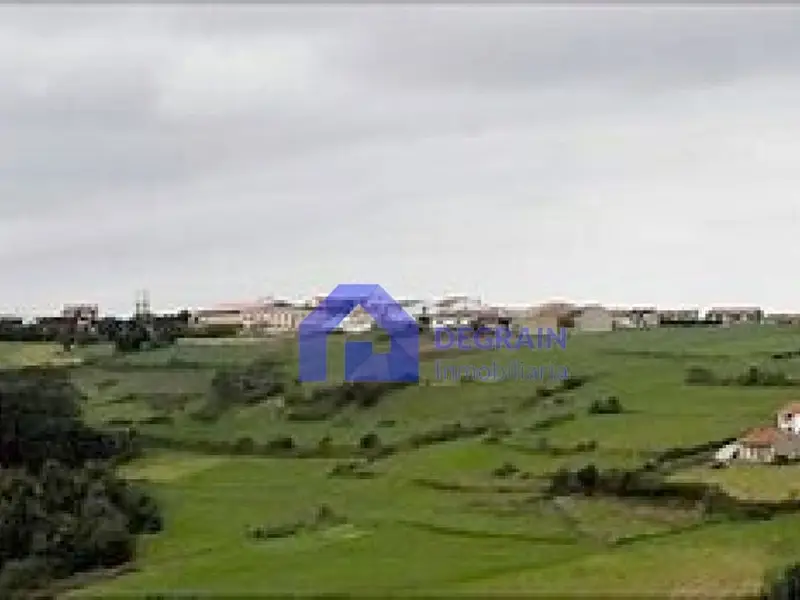 Chalet en Gozón Asturias 5 Dormitorios 3 Salones 2700m²