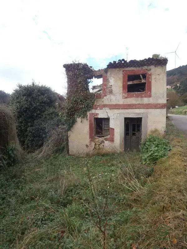 Casa de Piedra Asturiana para Reformar con Finca 3667m2