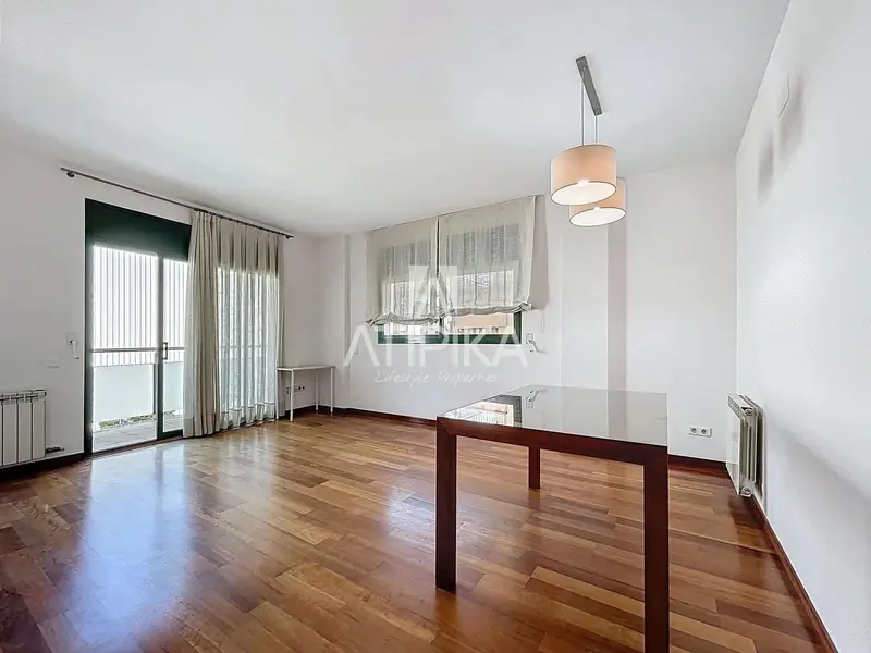 Apartamento en venta en Gava Centro 82m2 3 habitaciones 2 baños parking trastero