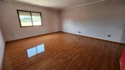 Casa en Venta en L'Aldea 211m2 3 habitaciones 2 baños Garaje