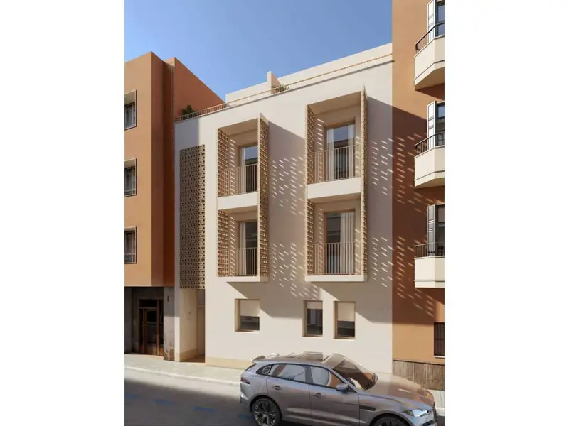 Viviendas de Lujo en Palma de Mallorca  Aticos Duplex y Planta Baja con Patio