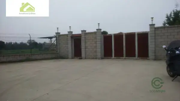 Terreno Urbano Zamora 23900m2 Piscina Cubierta Placas Solares