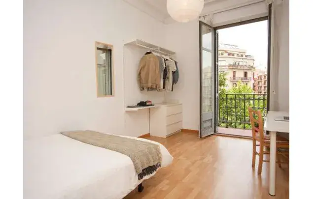 Alquiler Habitaciones Barcelona Av Diagonal 7 Dormitorios