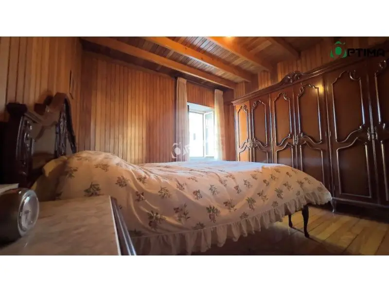 Casa en Venta con Jardin en Outes 7 Dormitorios