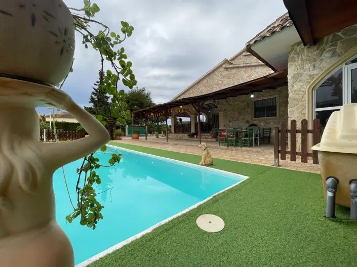 Villa de Lujo 5 Dormitorios en Venta