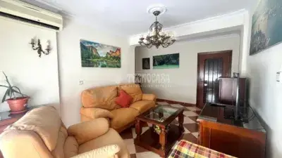 Piso en Venta Los Pinos 3 Dormitorios Cerca Universidad