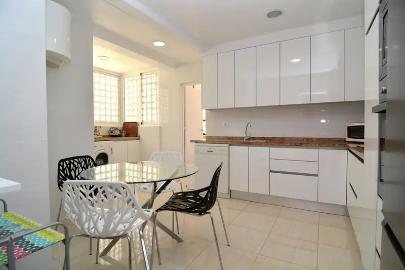 Apartamento 4 Dormitorios Campoamor Cerca Playa