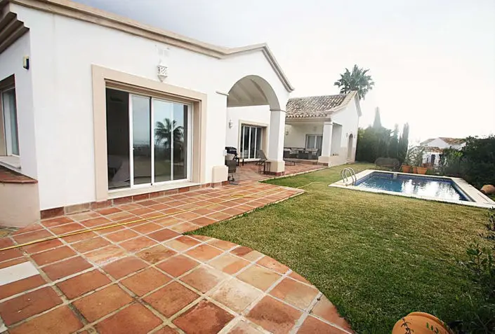 Villa de Lujo en Venta Sierra Blanca 4 Dormitorios Piscina Privada