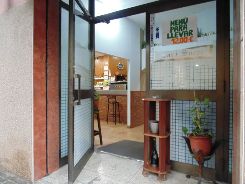 Venta Local Comercial con Terraza en Ripollet