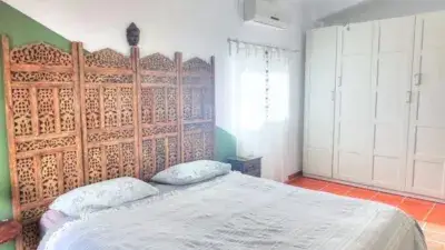 Casa en Benajarafe con Terraza y Vistas al Mar