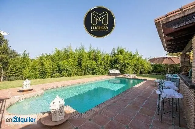 Alquiler Villa Lujosa Benahavis 5 Dormitorios Piscina Jardin