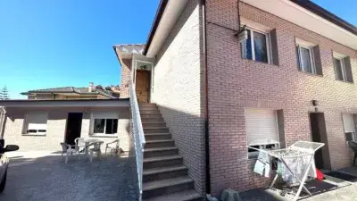 Casa en venta en Helgueras-El Brusco