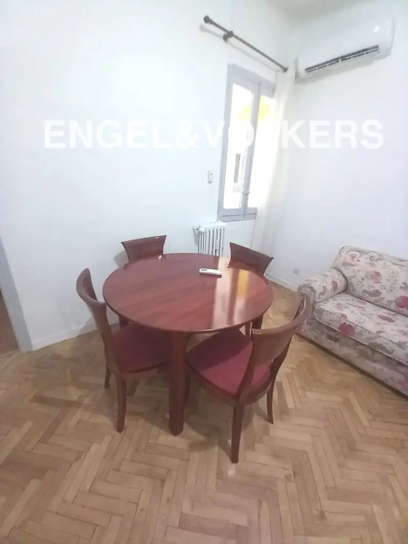 Apartamento amueblado 61m2 Madrid 2 habitaciones