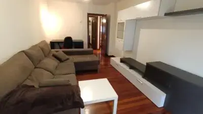 Piso en Venta en Torrelavega Centro con Garaje y Trastero