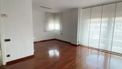 Piso en Alquiler en Barri Antic Manresa 137m2 3 Habitaciones
