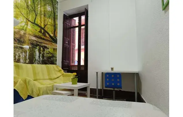Habitacion en alquiler Granada 250m2