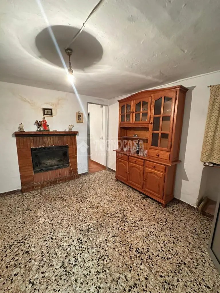 Casa en Venta en Alora con Terreno 5 Dormitorios