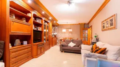 Piso en Venta Vila real Amueblado 3 Dormitorios 2 Banos Garaje Trastero