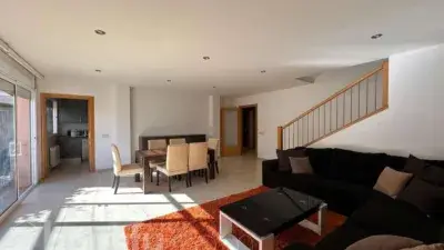 Casa en Alquiler Sant Cugat Sesgarrigues 5 habitaciones 2 baños