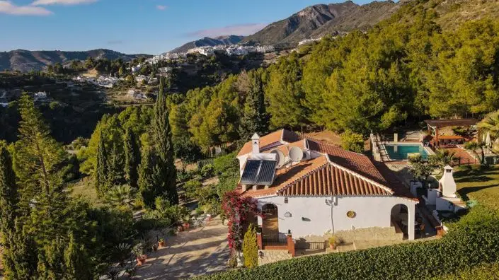 Villa de Lujo 5 Dormitorios Nerja