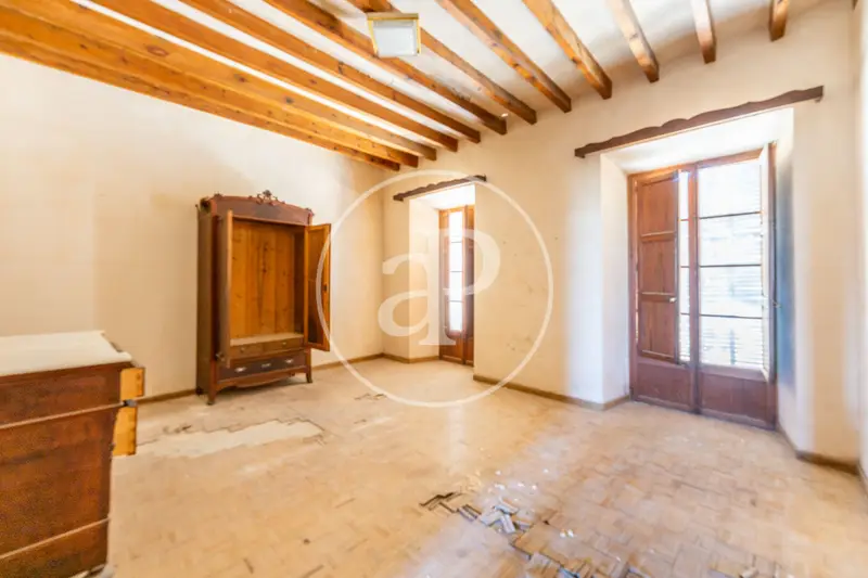 Casa Mallorquina en Alaró con Jardín Privado