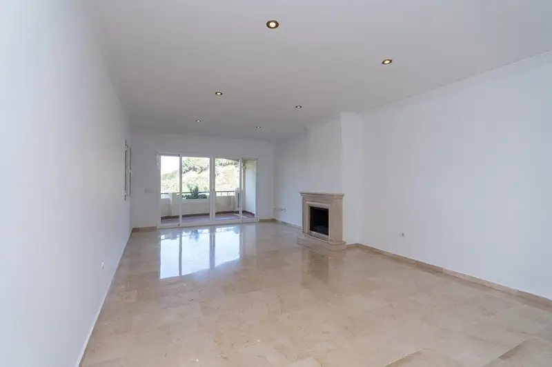 Apartamento 2 Dormitorios Elviria Marbella