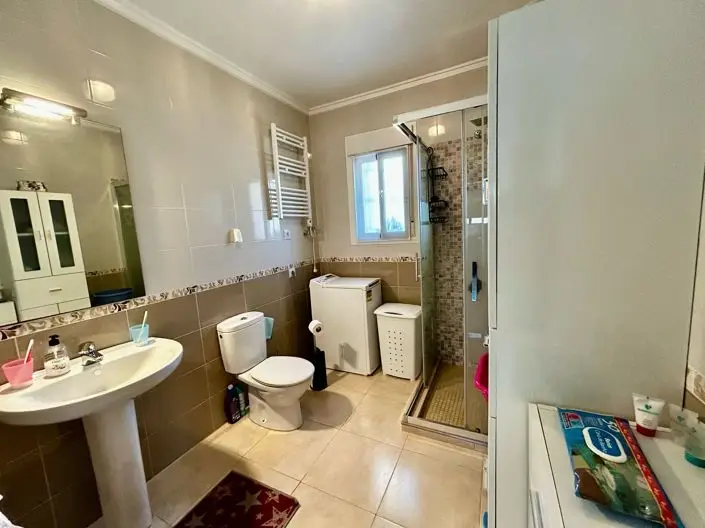 Villa 5 Dormitorios Benimar Piscina Comunitaria Amueblada