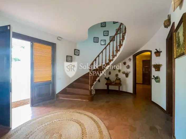 Villa de Lujo en Rocaferrera 7 Dormitorios con Vistas al Mar