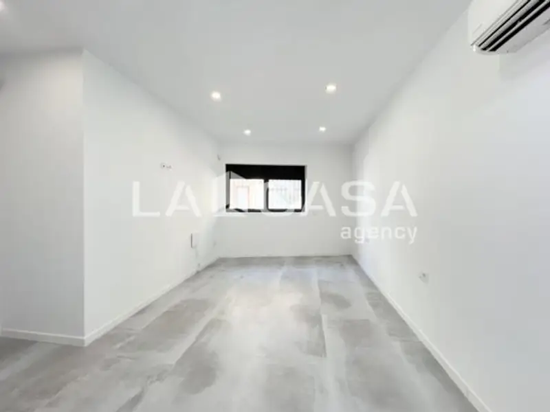 Loft en venta en El Clot - 30m2 - 1 Baño - Ideal Inversores