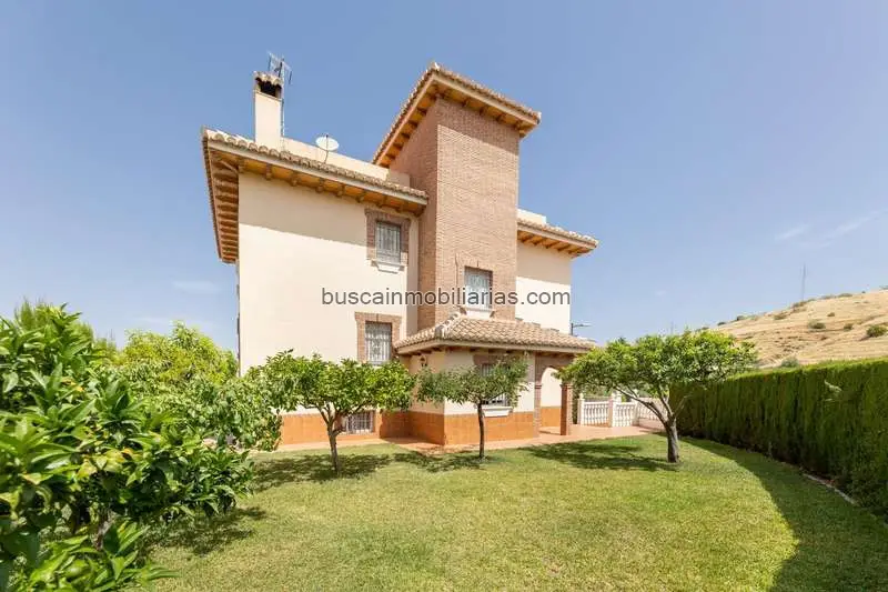Chalet en venta en Huetor Vega a 10 minutos de Granada