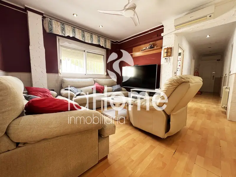 Chalet en venta en Paterna Valencia con parcela privada