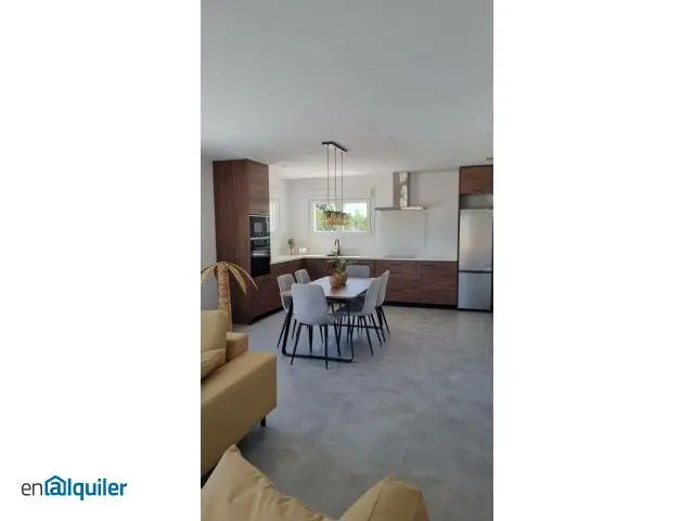 Alquiler Casa Unifamiliar Nueva La Hoya