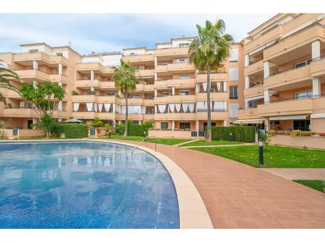 Apartamento en Sa Coma con Terraza Piscina y Doble Trastero