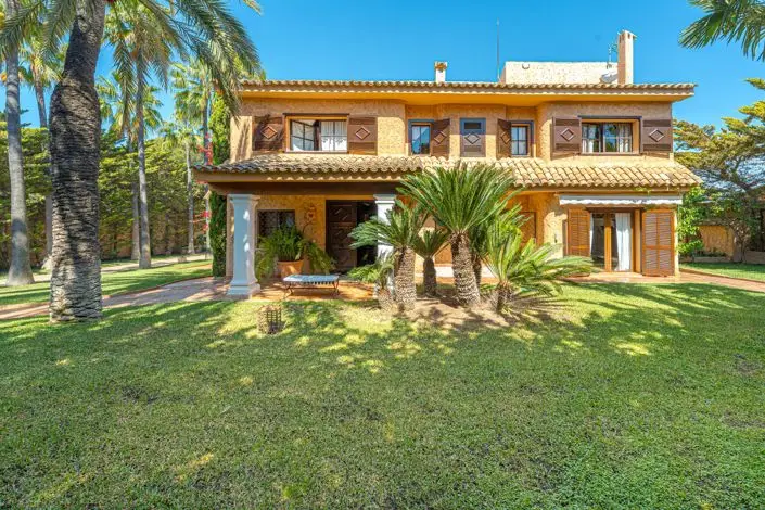 Villa de Lujo en Benidorm 5 Dormitorios Jardin Privado