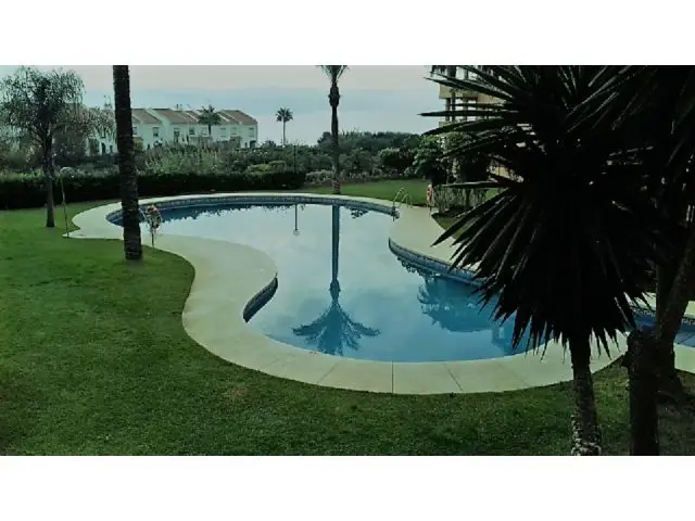 Apartamento en Manilva con Vistas al Mar Cerca de Golf