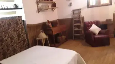 Casa Histórica en Úbeda con Patio Andaluz y Piscina