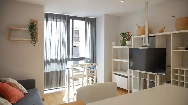 Apartamento Moderno y Accesible en Madrid Pacifico