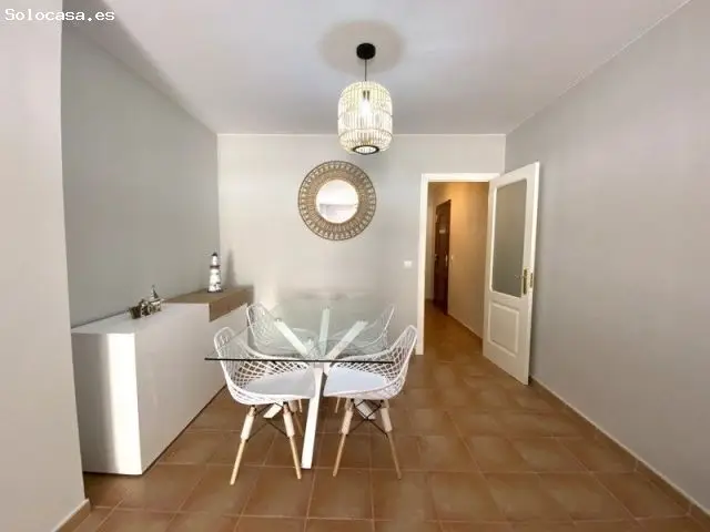 Apartamento Vacacional en Laguna: 3 Dormitorios, Terraza y Garaje