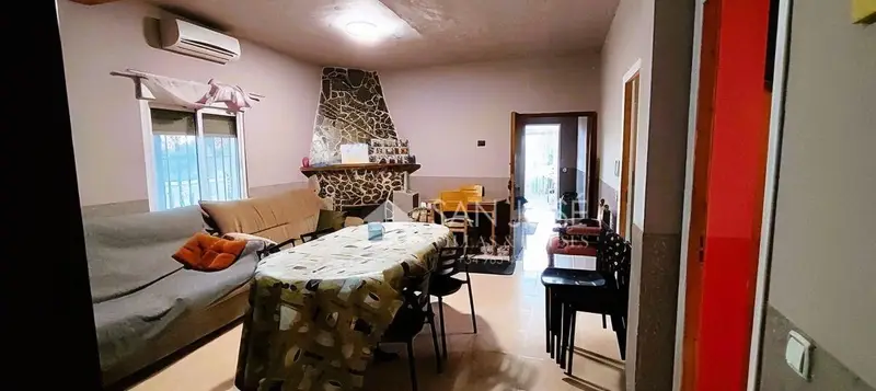 Casa con Piscina en Monóvar Cabarrasa