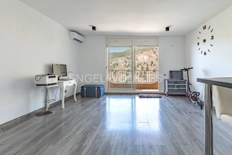 Casa Adosada en Sitges con Vistas al Mar y Piscina