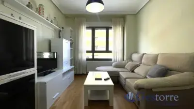 Piso en venta Oviedo La Florida 1 dormitorio con garaje y trastero