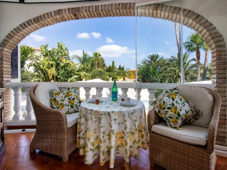 Casa-Villa de 3 Dormitorios alquiler Denia, España