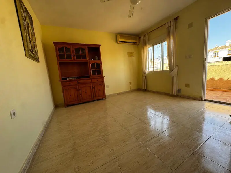Apartamento en San Miguel de Salinas con Solarium y Piscina