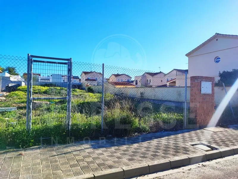 Venta Suelo en Lora del Rio 696m2 - Ref U3764