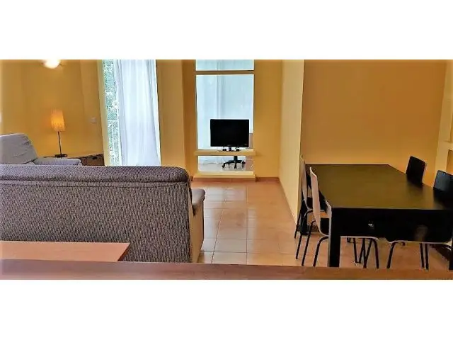 Piso Amueblado con Terraza y Parking en Palma
