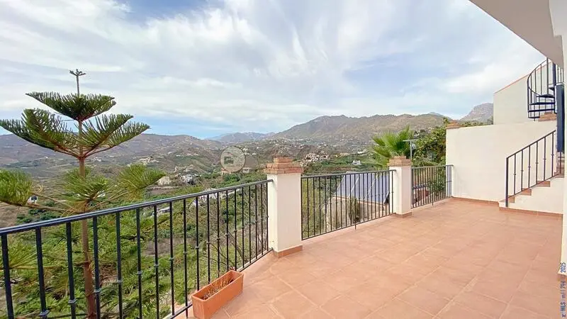 Villa 4 Dormitorios Frigiliana Piscina Vistas al Mar