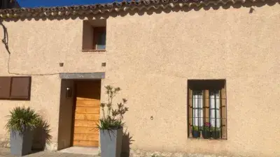 Casa Rústica Antigua Reformada con Jardín