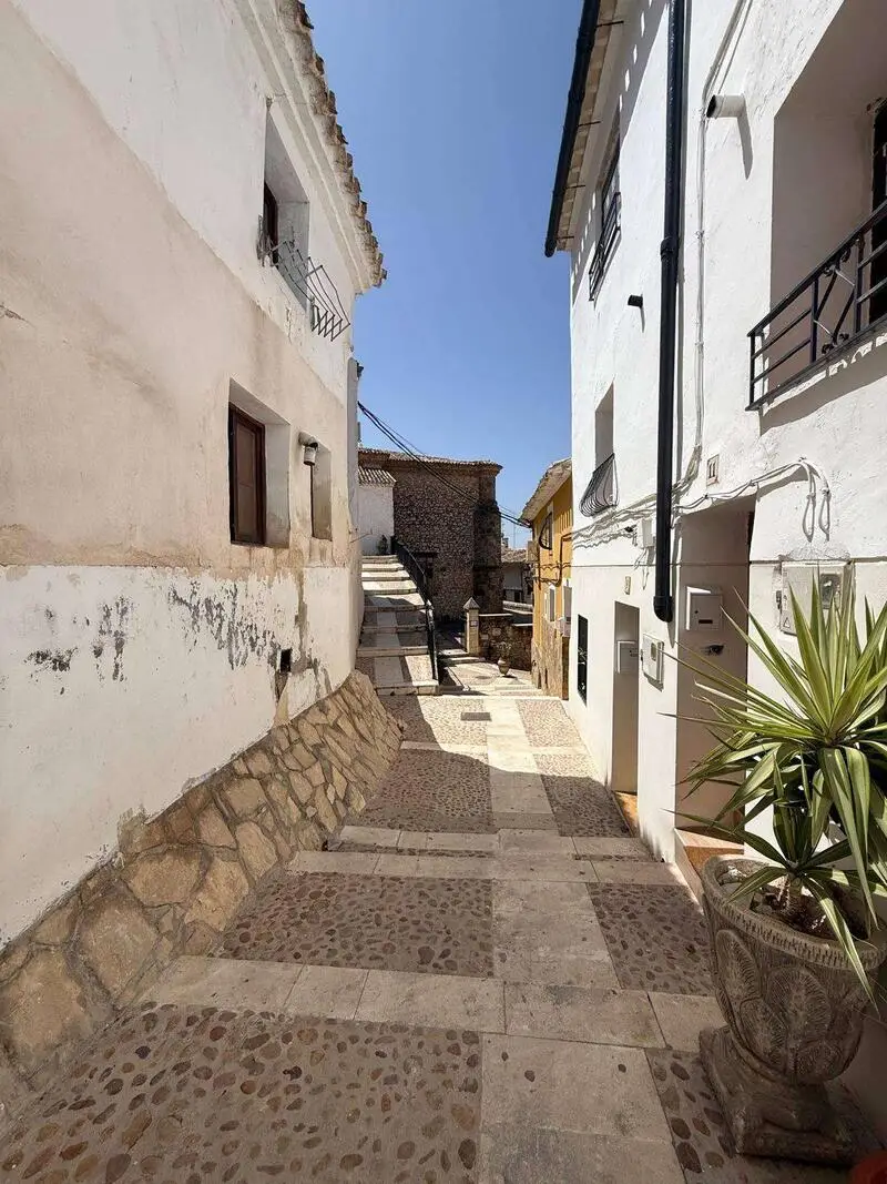 Casa Adosada en Caravaca de la Cruz 4 Dormitorios 2 Baños